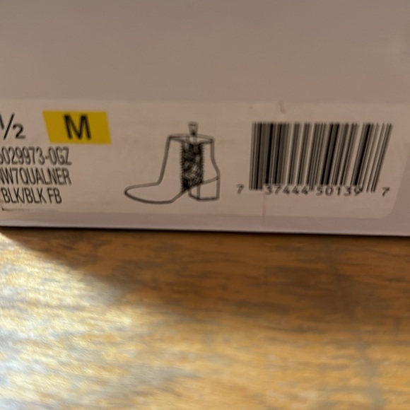 Nine West Zippered Boots - Picture 6 of 6